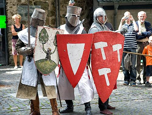 Ritter beim Schaukampf.